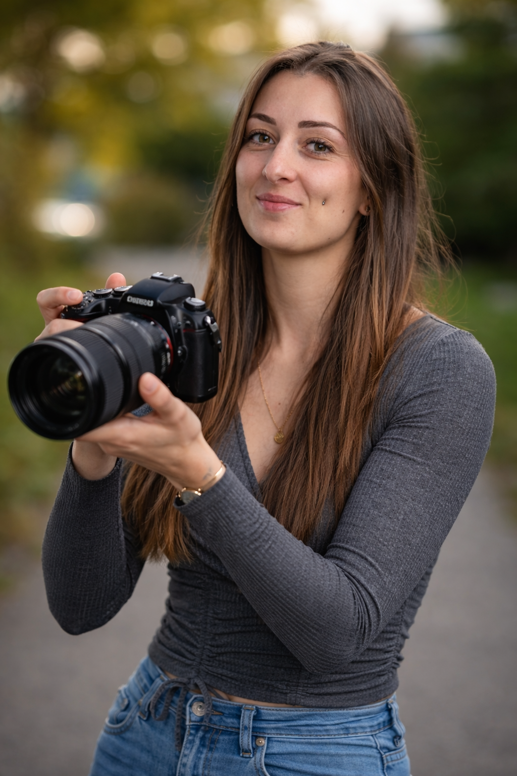Exterieur Portrait Appareil Photo Autoportrait Lcphotographie Laurie Coutin