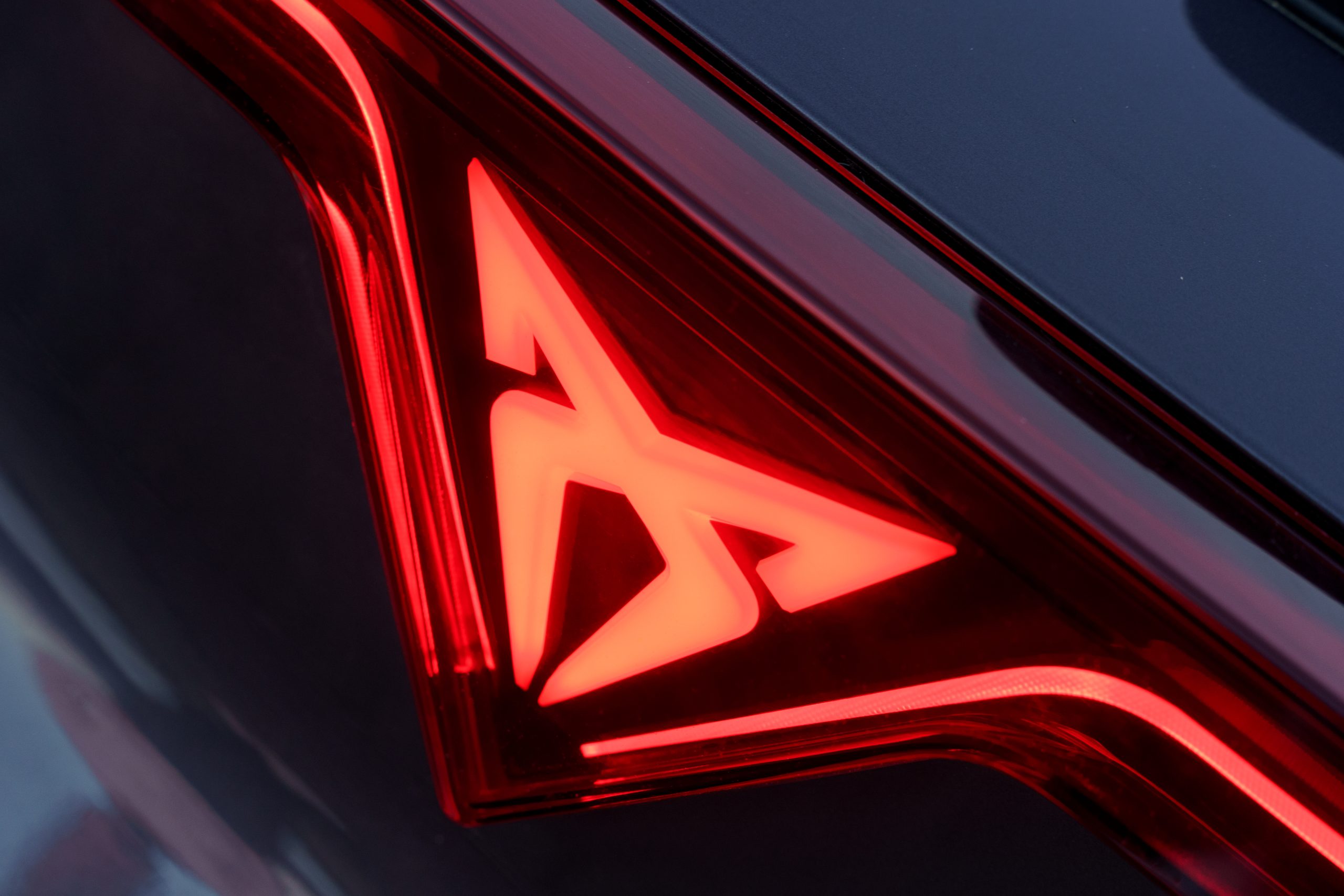 Feu Signature Cupra Formentor Annecy Photographie Semnoz Scaled