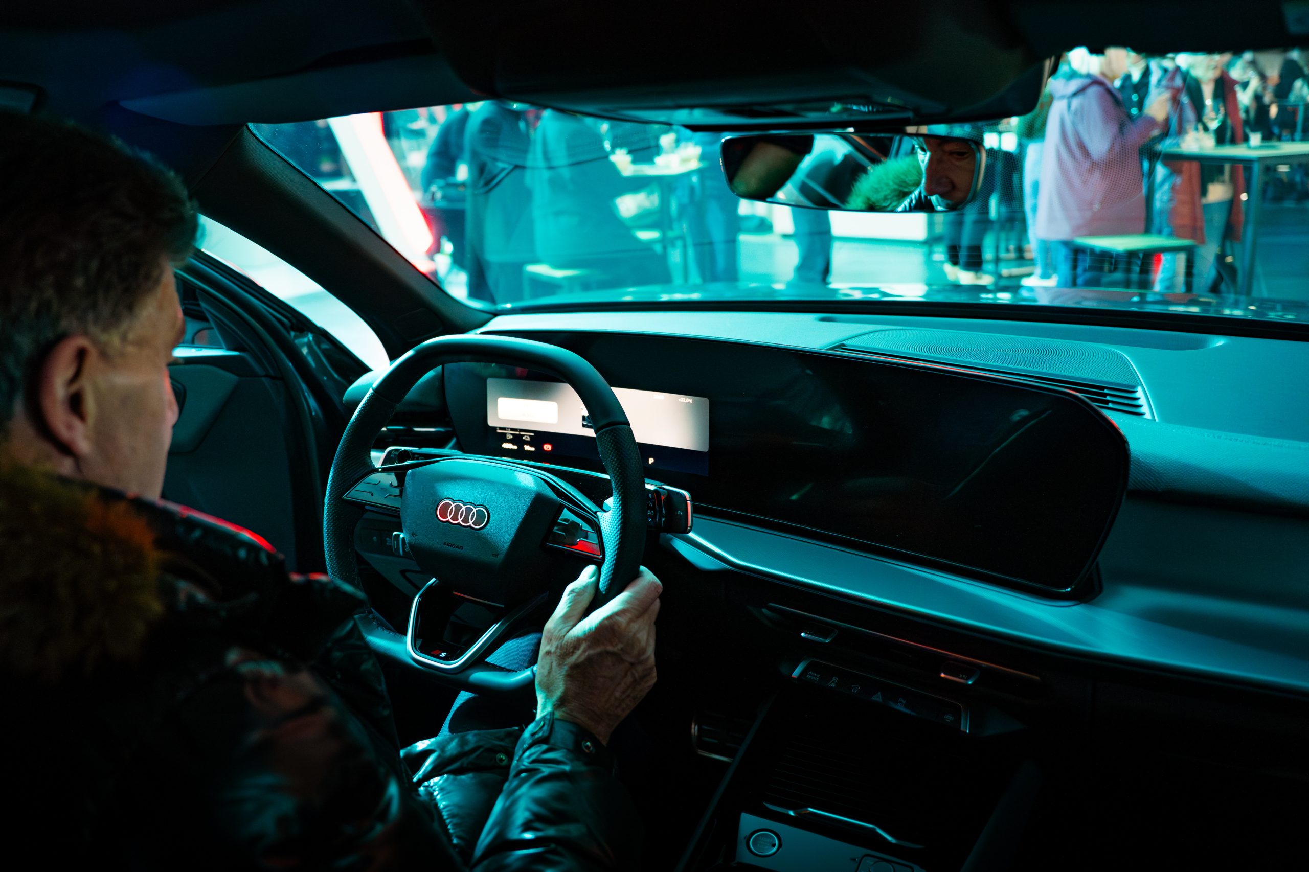 Interieur Showroom Voiture Inauguration Audi Q3 Annemasse Groupe Jeanlain Lcphotographie Scaled