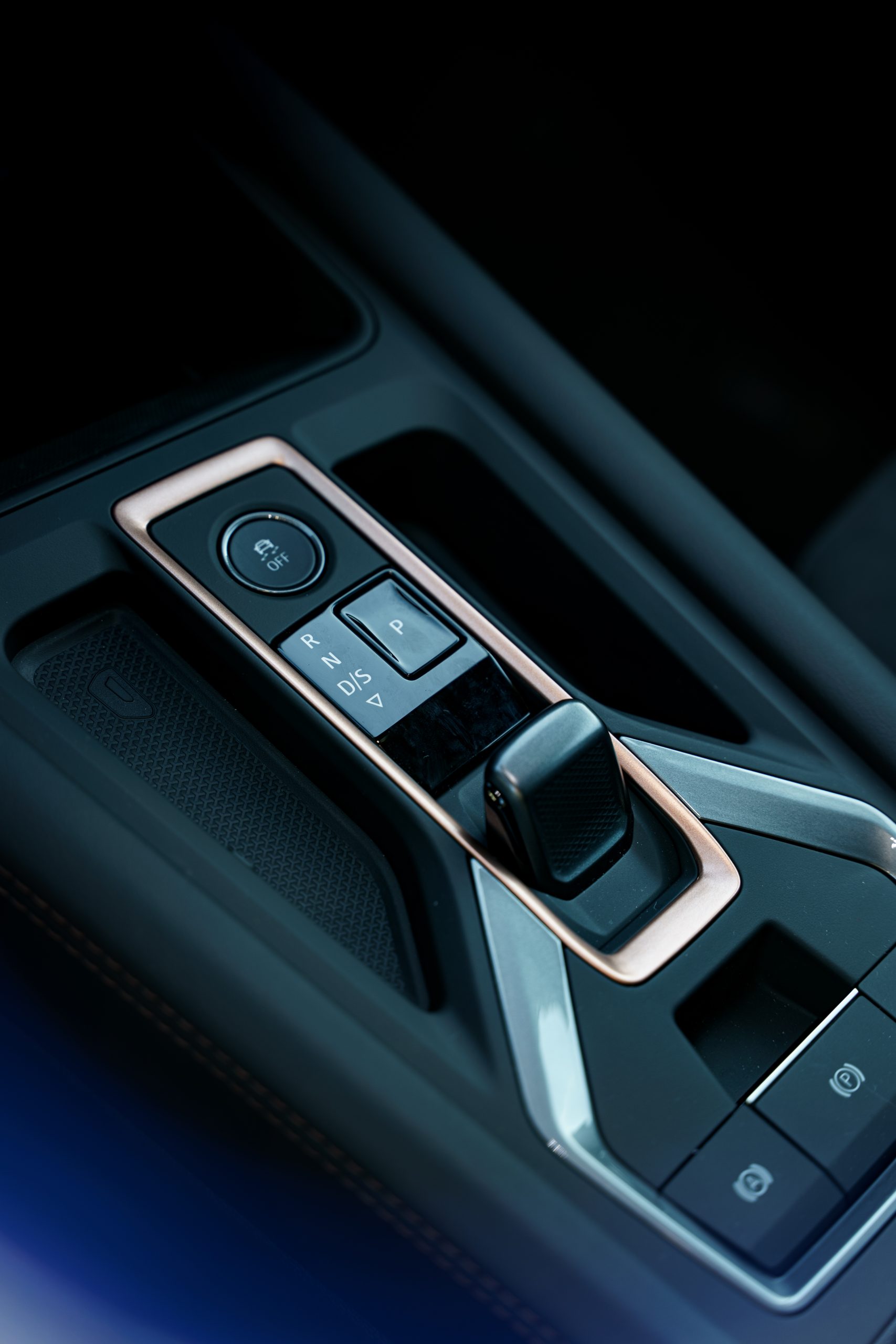 Boite Cupra Formentor Automatique Commandes Centrales Scaled