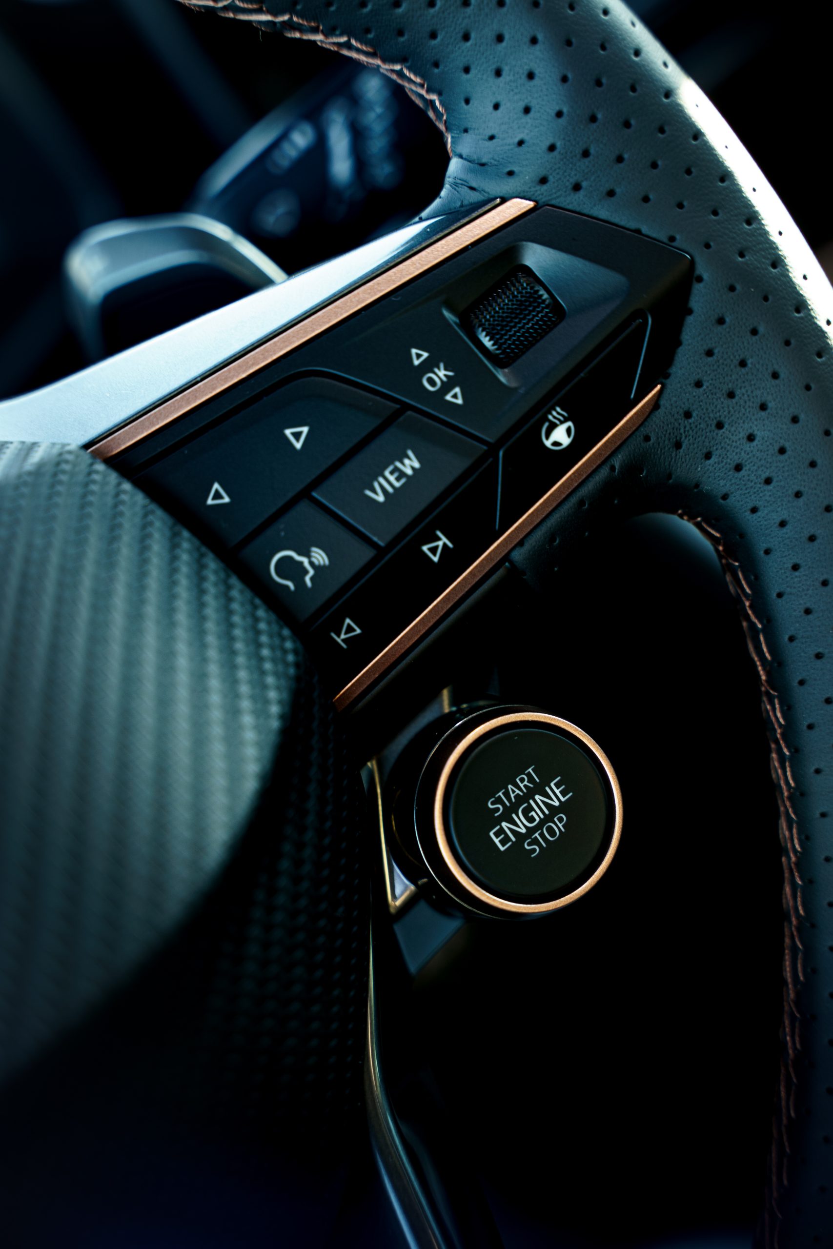 Volant Chauffant Cupra Formentor Start Engine Scaled